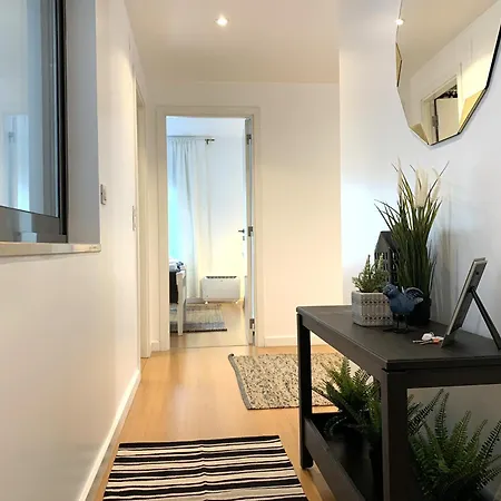 Apartamento Mm3 Modern With Castle View! Very In Baixa-rossio! Free Parking!